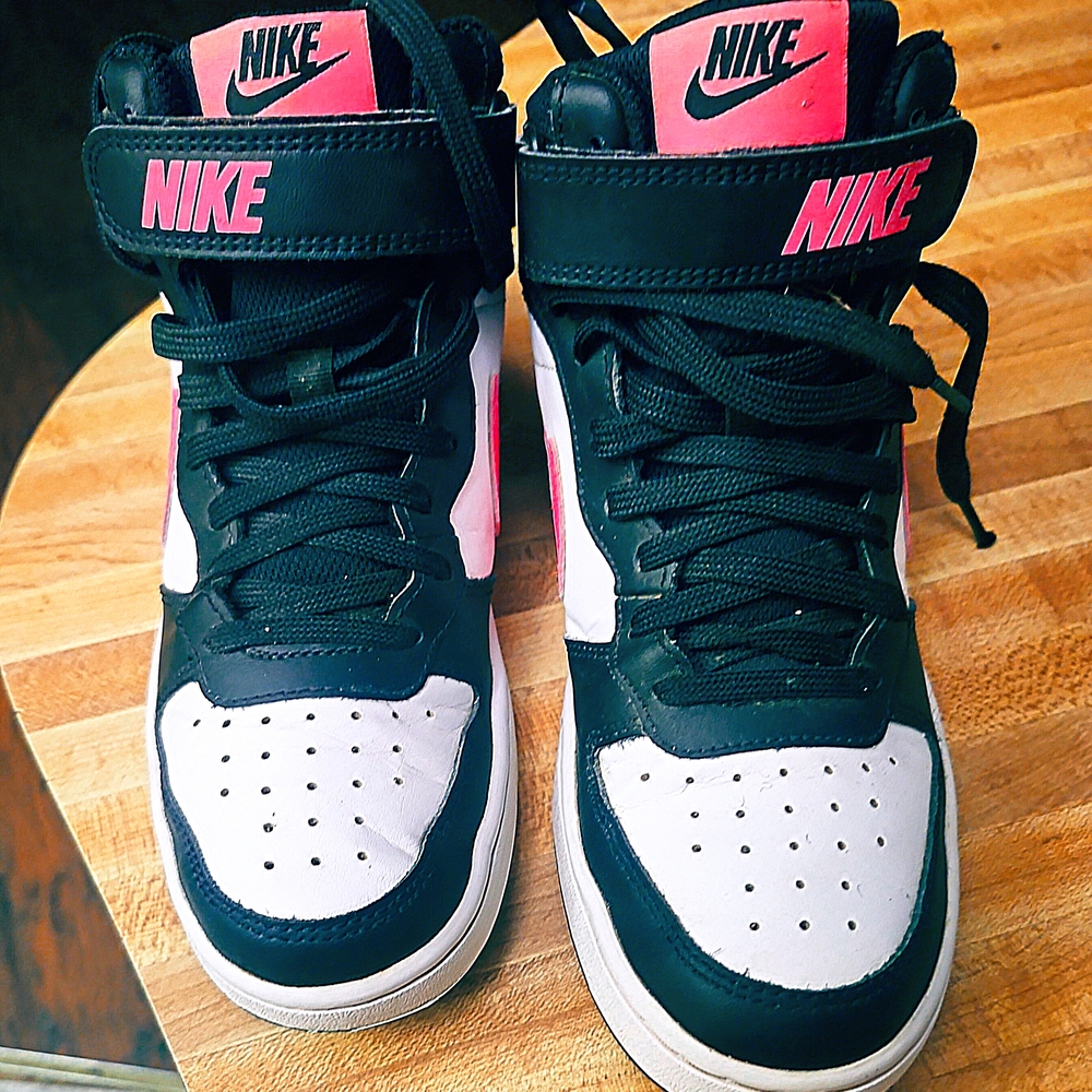 Nike Kids Black and Pink Sneakers